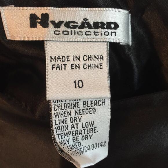 Nygard Collection 10 polyester abstract circles black white business casual - Picture 3 of 4